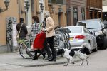 Amsterdam 26 oktober 2010
Henriette Tol met man en hond op de pc hooftstraat.
Peter Smulders bv