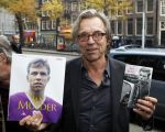 Amsterdam 1 november 2010
Presentatie van twee boeken van Jan Mulder bij cafe scheltema.
Peter Smulders bv
