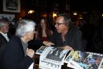 Amsterdam 1 november 2010
Presentatie van twee boeken van Jan Mulder bij cafe scheltema. jan met Kees v Kooten
Peter Smulders bv