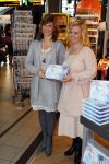 Schiphol 3 november 2010
Signeersessie van de Noorse prinses Martha Louise en Elisabeth Samnoy bij de ako winkel op schiphol.
Peter Smulders bv