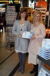 Schiphol 3 november 2010
Signeersessie van de Noorse prinses Martha Louise en Elisabeth Samnoy bij de ako winkel op schiphol.
Peter Smulders bv