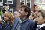 Amsterdam 5 november 2010
Onthulling beeld Jan en Mien Froger op de elandsgracht op de 50e verjaardag van hun zoon Rene Froger. Aanwezig waren oa Rene Natasja Didier Maxim Danny Natasja en Charly Froger . Dominique Grant heeft het beeld gemaakt.
Peter Smulders bv