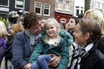 Amsterdam 5 november 2010
Onthulling beeld Jan en Mien Froger op de elandsgracht op de 50e verjaardag van hun zoon Rene Froger. Aanwezig waren oa Rene Natasja Didier Maxim Danny Natasja en Charly Froger . Dominique Grant heeft het beeld gemaakt.
Peter Smulders bv
