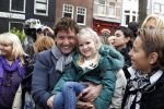 Amsterdam 5 november 2010
Onthulling beeld Jan en Mien Froger op de elandsgracht op de 50e verjaardag van hun zoon Rene Froger. Aanwezig waren oa Rene Natasja Didier Maxim Danny Natasja en Charly Froger . Dominique Grant heeft het beeld gemaakt.
Peter Smulders bv