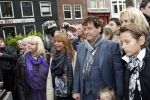 Amsterdam 5 november 2010
Onthulling beeld Jan en Mien Froger op de elandsgracht op de 50e verjaardag van hun zoon Rene Froger. Aanwezig waren oa Rene Natasja Didier Maxim Danny Natasja en Charly Froger . Dominique Grant heeft het beeld gemaakt.
Peter Smulders bv