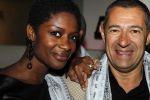 Amsterdam 6 november 2010
12 en een half jarig bestaan en presentatiie van het Buddha to Buddha boek in de supper club. Roland Kahn en Sylvana Simons
Peter Smulders bv