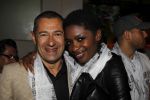 Amsterdam 6 november 2010
12 en een half jarig bestaan en presentatiie van het Buddha to Buddha boek in de supper club. Roland Kahn en Sylvana Simons
Peter Smulders bv
