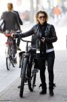 Amsterdam 24 oktober 2010
Tatum dagelet op de fiets.
Peter Smulders bv