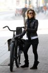 Amsterdam 24 oktober 2010
Tatum dagelet op de fiets.
Peter Smulders bv