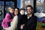Amsterdam 25 oktober 2010
Presentatie van de ice watch in de ice bar. Tim Akkerman met vrouw en kinderen
Peter Smulders bv