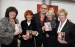 Loosdrecht 1 november 2010
Presentatie DVD Rob de Nijs Shows met Anneke Gronloh Trea Dobbs Ria Valk en Marijcke Merckens bij het golden tulip hotel.
Peter Smulders bv