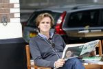 Amsterdam 19 juli 2011
Alex de Vries leest het Parool.
Peter Smulders bv