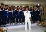 1988 Hotel Huis ter Duin met een optreden van Andre Hazes samen met het Nederlands elftal voo vertrek naar het EK 1988 in Duitsland.
Foto Peter Smulders BV
