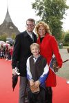 Kaatsheuvel, 9 Oktober 2011
Premiï¿½re van de musical Droomvlucht
Anou v Nes met man en zijn zoontje
Foto Peter smulders BV