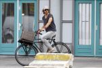 Amsterdam 20 augustus 2011
Chris Zeegers op zijn bakfiets.
Peter Smulders bv