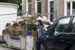 Amsterdam 30 juli 2011
Youp van t Hek en zijn vrouw Debby petter laten aan hun kinderen Sterre Anna en Julius hun nieuwe huis zien.
Peter Smulders bv