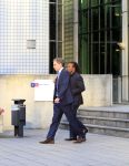 Amsterdam 3 oktober 2011
Edgar Davids verlaat de rechtbank na zaak met zijn ex Gladys Celosse met zijn advocaat
Peter Smulders bv