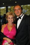Amsterdam 29 oktober 2011
JFK Gala in het okura hotel. Erik de Vlieger met zijn vrouw en Annemarie v Gaal met vriend .. de vlieger
Peter Smulders bv