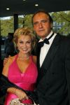 Amsterdam 29 oktober 2011
JFK Gala in het okura hotel. Erik de Vlieger met zijn vrouw en Annemarie v Gaal met vriend .. de vlieger
Peter Smulders bv