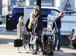 Schiphol 15 oktober 2011
Erik de Zwart met vrouw en kinderen op het vliegveld
Peter Smulders bv