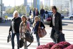 Schiphol 15 oktober 2011
Erik de Zwart met vrouw en kinderen op het vliegveld
Peter Smulders bv
