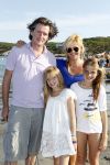 Ibiza 26 juli 2011
Erik de zwart met vrouw en dochters op ibiza.
Peter Smulders bv