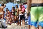 Ibiza 26 juli 2011
Wendy v Dijk met Erland Galjaard en Sem en Lizzy op het strand. Ook Martijn Amanda Bickel Jasmijn Achilles en Michelle Krabbe zijn aanwezig bij coco beach.
Peter Smulders bv