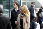 Amsterdam 3 oktober 2011
Gladys Celosse arriveert met haar advocaat Roberto Pennino bij de rechtbank
ivm zaak tegen haar ex Edgar Davids.
Peter Smulders bv