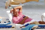 Ibiza 27 juli 2011
Herman den Blijker rust uit op het strandvan Coco Beach op ibiza.
Peter Smulders bv