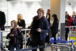 Schiphol 15 oktober 2011
Linda de Mol met kinderen Julian en Noah  en vriend Jeroen Rietbergen op schiphol.
Peter Smulders bv