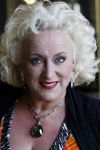 Amsterdam 24 oktober 2011
Presentatie borstbeeld Tineke Schouten in Carre. Karin Bloemen
Peter Smulders bv