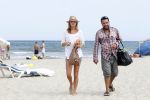 ibiza 27 juli 2011
Kim Feenstra met stylist en een vriend op ibiza.
Peter Smulders bv