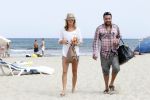 ibiza 27 juli 2011
Kim Feenstra met stylist en een vriend op ibiza.
Peter Smulders bv