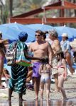 Ibiza 26 juli 2011
Wendy v Dijk met Erland Galjaard en Sem en Lizzy op het strand. Ook Martijn Amanda Bickel Jasmijn Achilles en Michelle Krabbe zijn aanwezig bij coco beach.
Peter Smulders bv