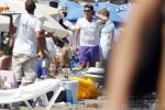 Ibiza 26 juli 2011
Wendy v Dijk met Erland Galjaard en Sem en Lizzy op het strand. Ook Martijn Amanda Bickel Jasmijn Achilles en Michelle Krabbe zijn aanwezig bij coco beach.
Peter Smulders bv