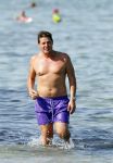 Ibiza 26 juli 2011
Wendy v Dijk met Erland Galjaard en Sem en Lizzy op het strand. Ook Martijn Amanda Bickel Jasmijn Achilles en Michelle Krabbe zijn aanwezig bij coco beach.
Peter Smulders bv