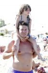 Ibiza 26 juli 2011
Wendy v Dijk met Erland Galjaard en Sem en Lizzy op het strand. Ook Martijn Amanda Bickel Jasmijn Achilles en Michelle Krabbe zijn aanwezig bij coco beach.
Peter Smulders bv