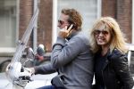 Amsterdam 4 oktober 2011
Patricia Paay en vriend Nicky v Dam op vespa scooter.
Peter Smulders bv