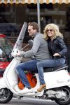Amsterdam 4 oktober 2011
Patricia Paay en vriend Nicky v Dam op vespa scooter.
Peter Smulders bv