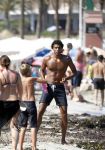 Ibiza 26 juli 2011
Pierre v Hooijdonk met vrouw en kinderen op het strand bij coco beach.
Peter Smulders bv