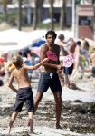 Ibiza 26 juli 2011
Pierre v Hooijdonk met vrouw en kinderen op het strand bij coco beach.
Peter Smulders bv