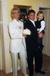 15 April 1990 Voor de tweede maal getrouwd met Natasja Froger 
Rene Froger samen Natasja Froger en de vier kinderen van Rene, t.w twee uit zijn eerste huwelijk en twee uit zijn tweede huwelijk