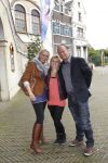 Kaatsheuvel, 9 Oktober 2011
Premiï¿½re van de musical Droomvlucht
Ron Boszhard met vriendin en dochter
Foto Peter smulders BV