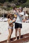 Ibiza 27 juli 2011
Ruud de Wild met zijn zwangere vrouw Aafke en zoontje op vakantie op ibiza.
Peter Smulders bv