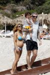 Ibiza 27 juli 2011
Ruud de Wild met zijn zwangere vrouw Aafke en zoontje op vakantie op ibiza.
Peter Smulders bv