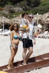 Ibiza 27 juli 2011
Ruud de Wild met zijn zwangere vrouw Aafke en zoontje op vakantie op ibiza.
Peter Smulders bv
