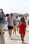 Ibiza 27 juli 2011
Ruud de Wild met zijn zwangere vrouw Aafke en zoontje op vakantie op ibiza.
Peter Smulders bv