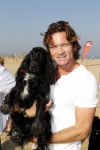 Scheveningen 2 oktober 2011
Bridget Maasland organiseert de dogwalk op het strand van Scheveningen. Sander janson met hond
Peter Smulders bv