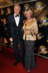 Amsterdam 28 oktober 2011
Tuschinski bestaat 90 jaar. Sheila de Vries met man zoon en vriendin
Peter Smulders bv