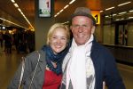 Schiphol 27 / 28 oktober 2011
Sonja Bakker en haar nieuwe vriend Jan arriveren op schiphol na vakantie naar ibiza.
Peter Smulders bv